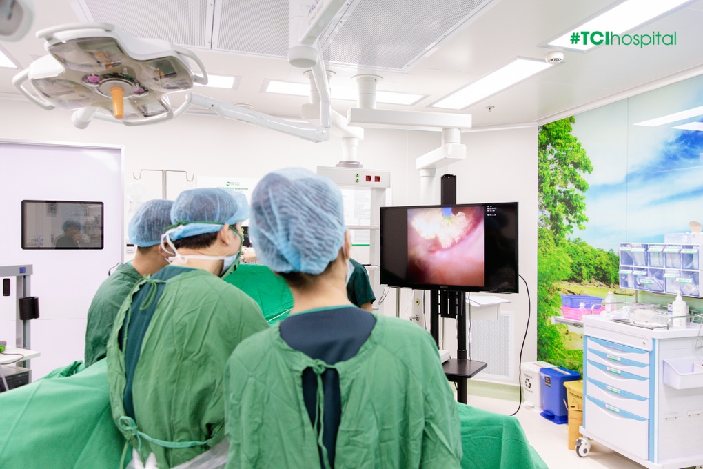 Hệ lụy khó lường từ sỏi tiết niệu lâu năm, ít triệu chứng - 2 Hệ lụy khó lường từ sỏi tiết niệu lâu năm, ít triệu chứng - 2