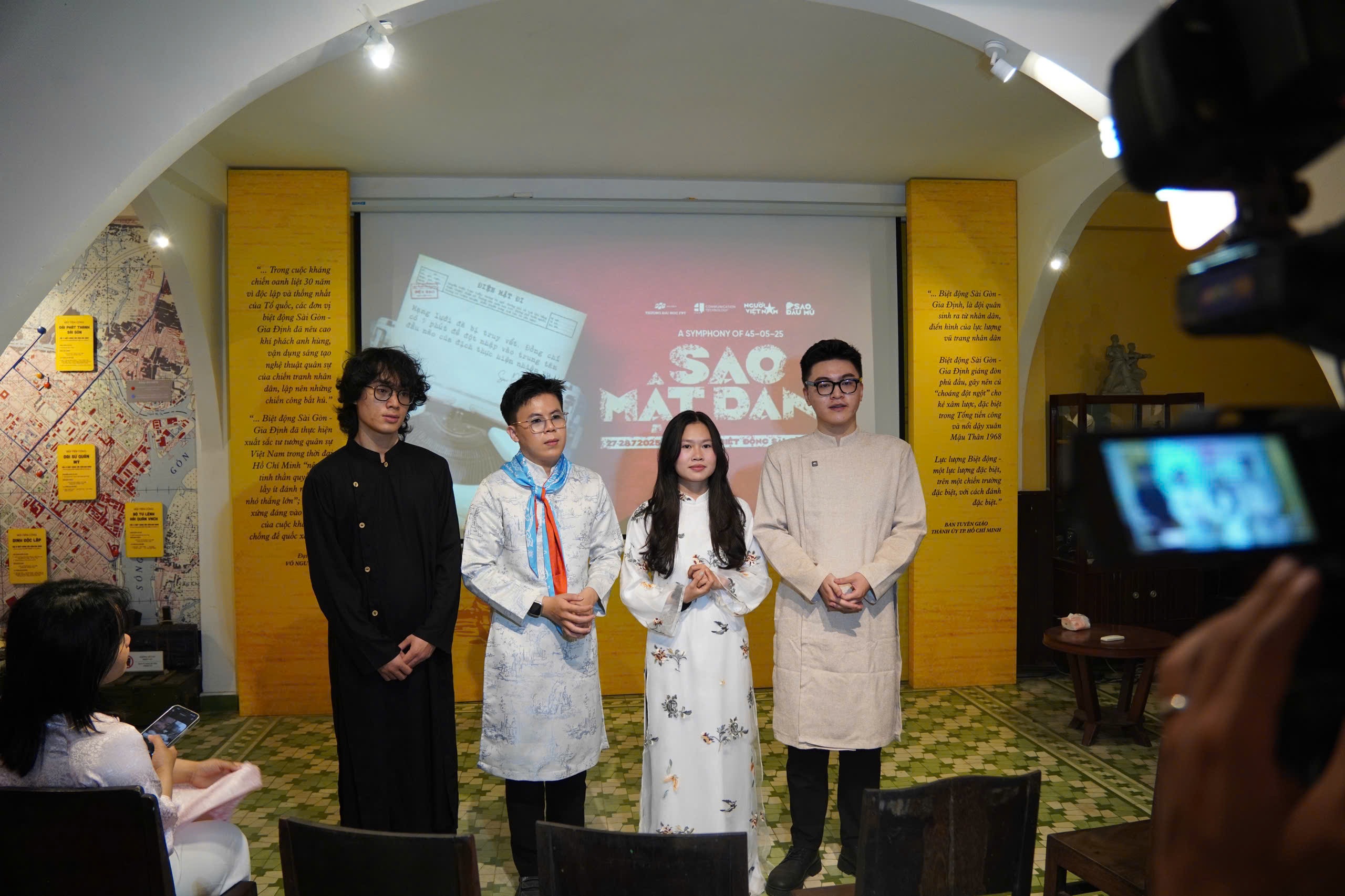 Bức ảnh Đại tá Tư Cang 49 năm trước được hồi sinh và hậu trường xúc động - 6 Bức ảnh Đại tá Tư Cang 49 năm trước được hồi sinh và hậu trường xúc động - 6