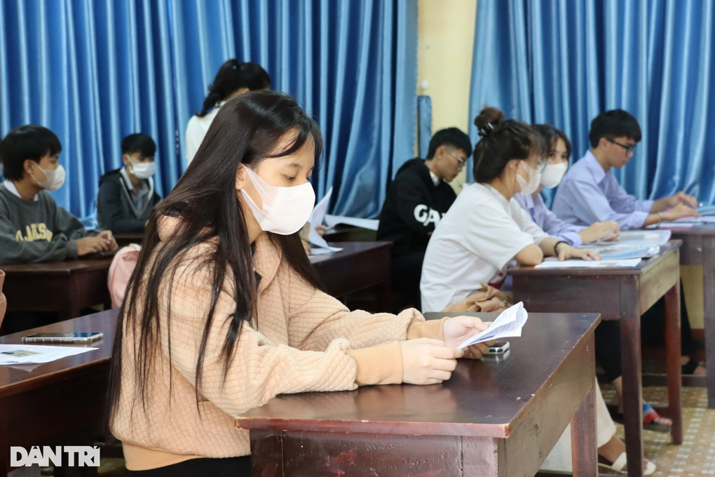 Gần 3.000 học sinh sắp vào lớp 10 chưa có trường để học - 4 Gần 3.000 học sinh sắp vào lớp 10 chưa có trường để học - 4