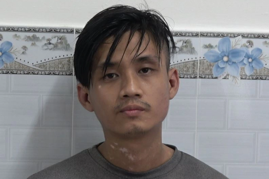 Bắt được nghi phạm dùng súng cướp ngân hàng ở Tiền Giang - 1 Bắt được nghi phạm dùng súng cướp ngân hàng ở Tiền Giang - 1