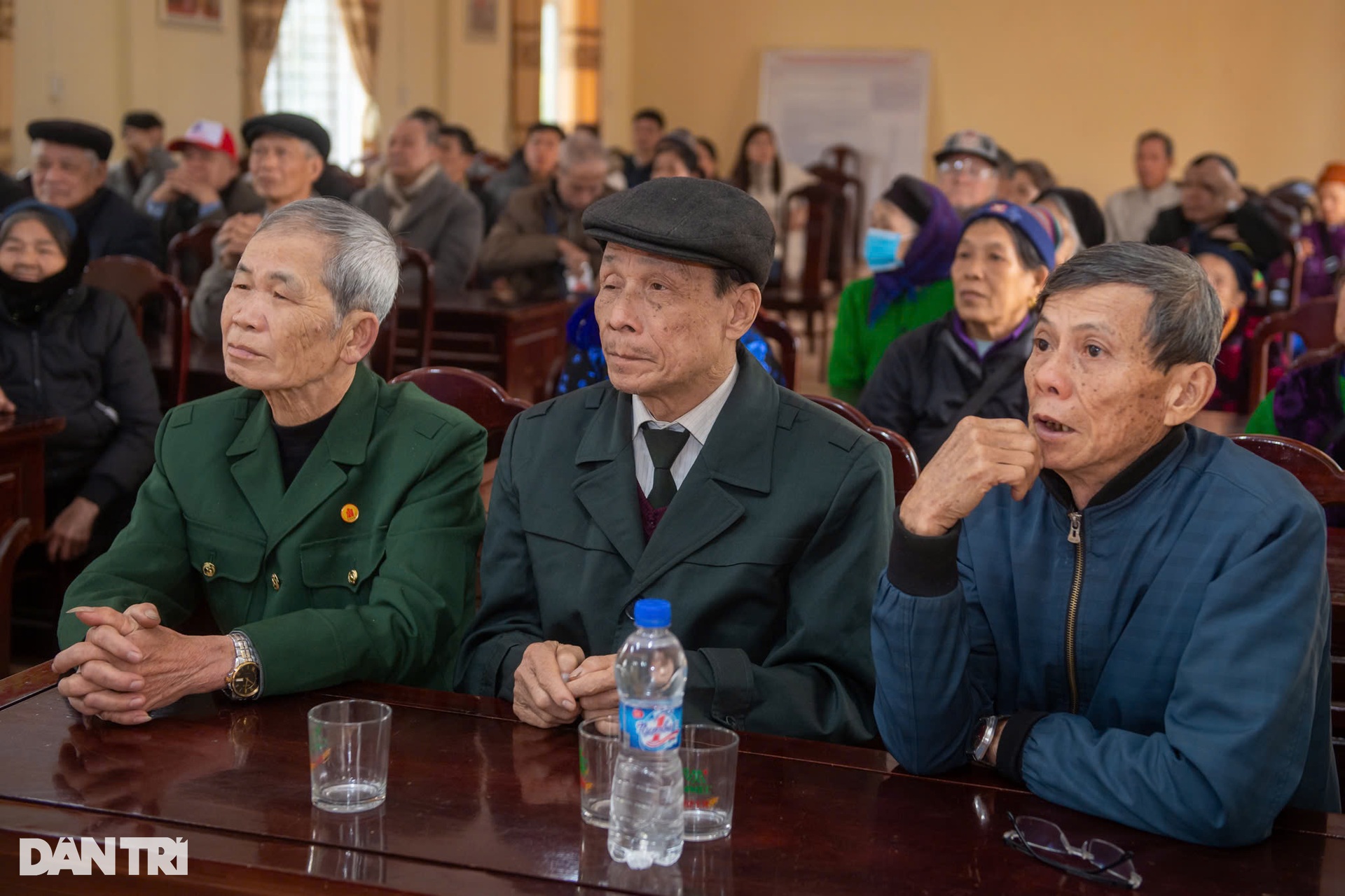 Báo Dân trí thăm, tặng quà Tết, tri ân gia đình người có công tại Yên Bái - 8 Báo Dân trí thăm, tặng quà Tết, tri ân gia đình người có công tại Yên Bái - 8