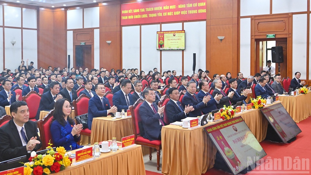Tổng Bí thư Tô Lâm dự Đại hội đại biểu Đảng bộ Văn phòng Trung ương Đảng - 1 Tổng Bí thư Tô Lâm dự Đại hội đại biểu Đảng bộ Văn phòng Trung ương Đảng - 1