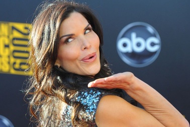 Nhân tình nóng bỏng của tỷ phú Amazon giàu cỡ nào?