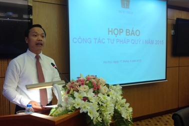 “Phẫu thuật để trở thành nam giới rồi cũng vẫn phải là Nguyễn Thị A.”