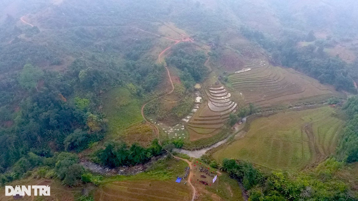 Khởi công xây cầu Dân trí thứ 21 tại xã vùng biên Việt - Lào - 13 Khởi công xây cầu Dân trí thứ 21 tại xã vùng biên Việt - Lào - 13