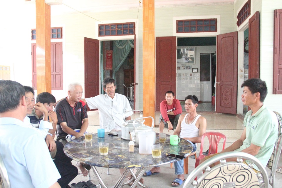 Tàu cá báo hướng di chuyển khác thường rồi mất liên lạc nhiều ngày - 1 Tàu cá báo hướng di chuyển khác thường rồi mất liên lạc nhiều ngày - 1