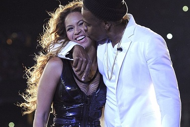 Vợ chồng Beyoncé Knowles đang che giấu hôn nhân rạn nứt?