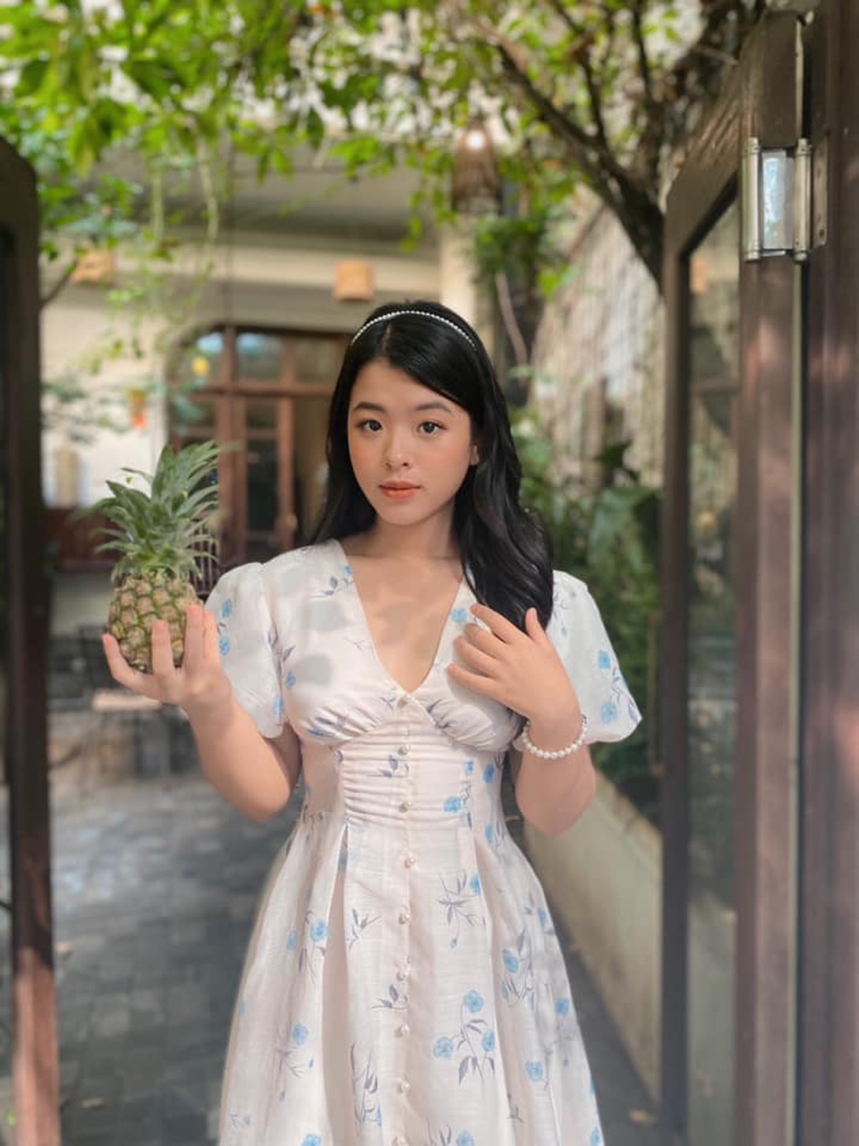 Con gái NSƯT Chiều Xuân: “Mẹ rất khó chịu khi tôi có bạn trai ở tuổi 16” - 2 Con gái NSƯT Chiều Xuân: “Mẹ rất khó chịu khi tôi có bạn trai ở tuổi 16” - 2