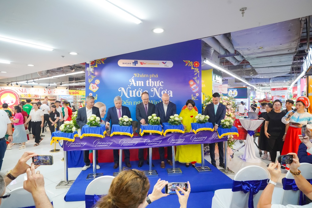 WinMart ra mắt không gian mua sắm “Russia Corner” đậm chất Nga tại Việt Nam - 1 WinMart ra mắt không gian mua sắm “Russia Corner” đậm chất Nga tại Việt Nam - 1
