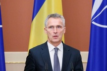 NATO cảnh báo Nga dồn quân gần Ukraine