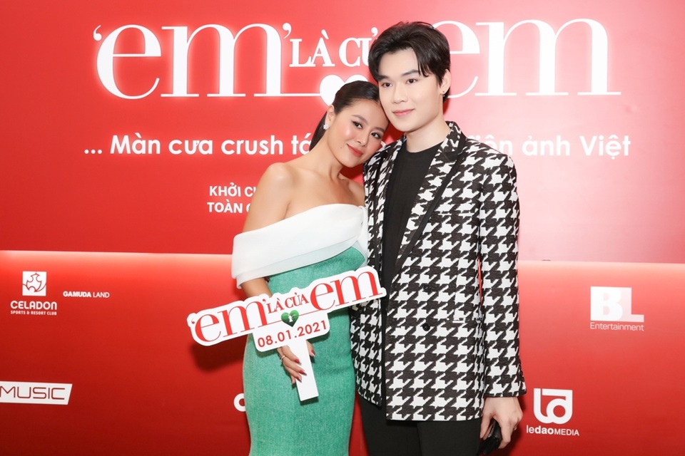 Nam Thư quyến rũ khi khoe vai trần - 2 Nam Thư quyến rũ khi khoe vai trần - 2
