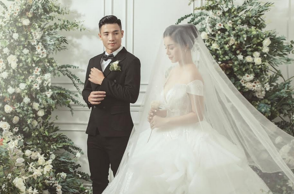 Bùi Tiến Dũng khoe ảnh cưới siêu đẹp cùng bạn gái Khánh Linh - 4 Bùi Tiến Dũng khoe ảnh cưới siêu đẹp cùng bạn gái Khánh Linh - 4