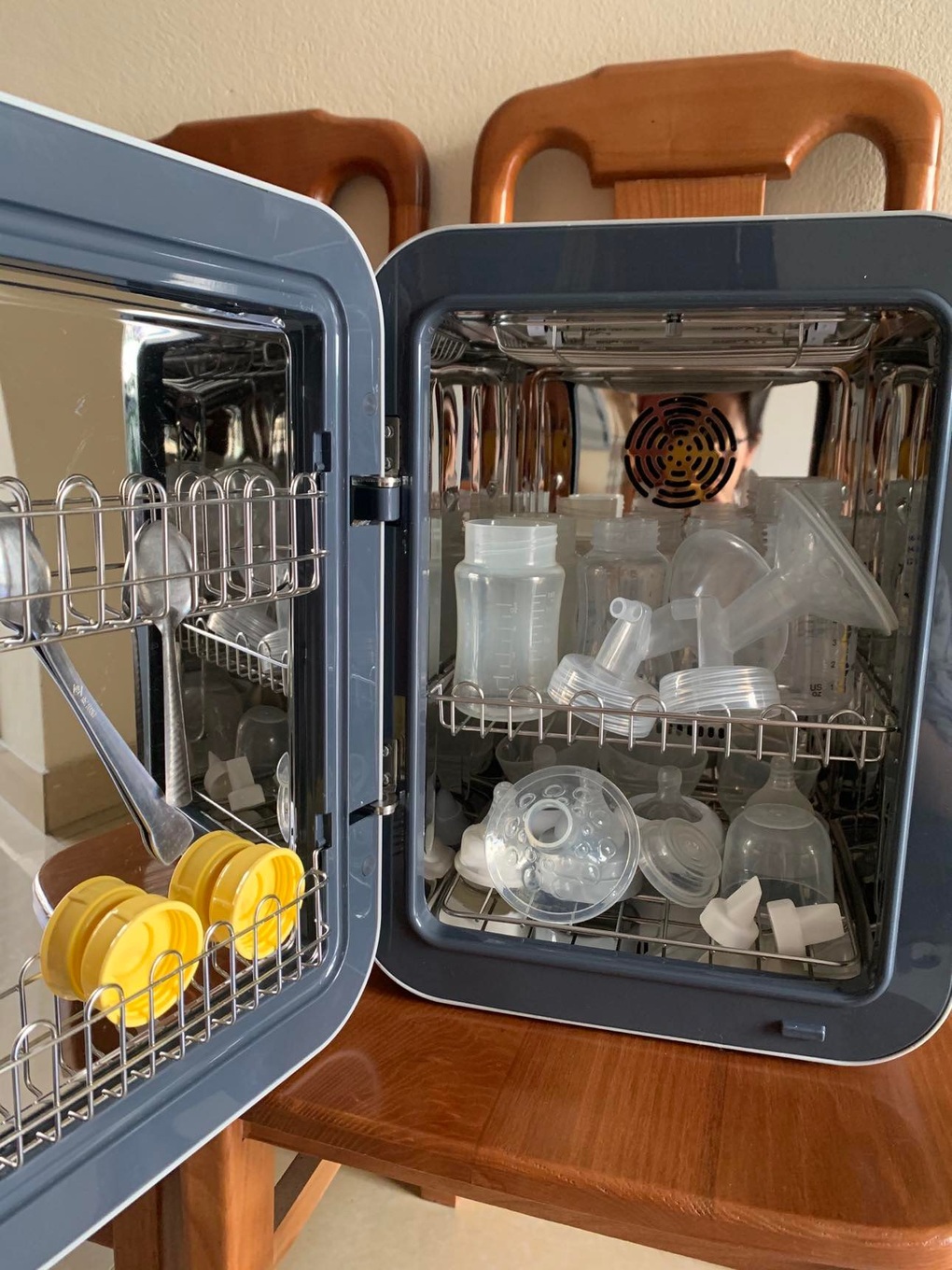 Bà mẹ ở Hà Nội kể chuyện nuôi con một năm tốn 150 triệu đồng - 3 Bà mẹ ở Hà Nội kể chuyện nuôi con một năm tốn 150 triệu đồng - 3