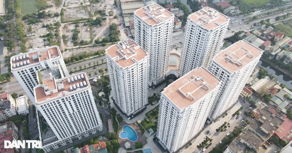 Quá khó khăn, nhiều doanh nghiệp địa ốc buộc phải giảm lao động - 2 Quá khó khăn, nhiều doanh nghiệp địa ốc buộc phải giảm lao động - 2