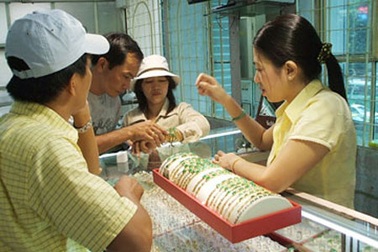 Vàng nữ trang: Mua là “dính chưởng”!