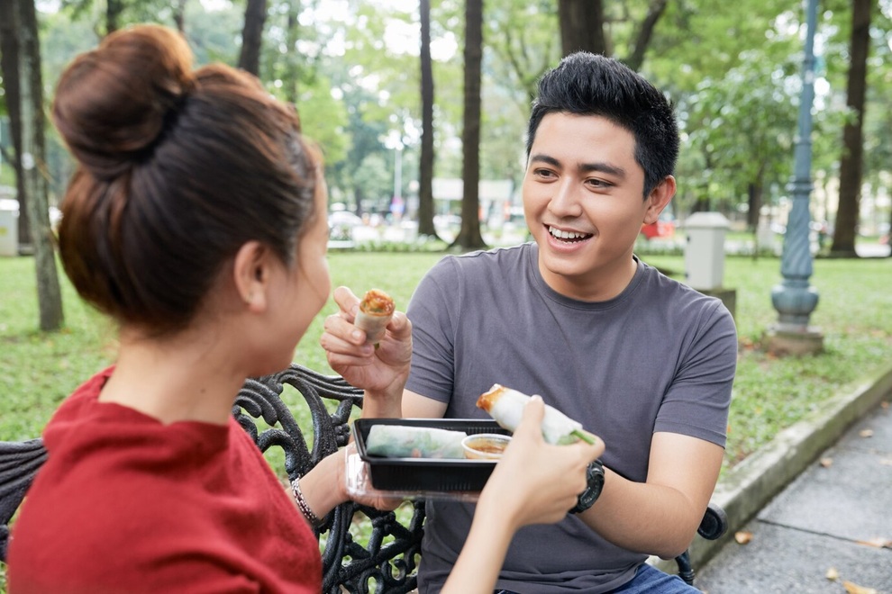 Buổi hẹn hò đầu tiên với chàng bán hàng online, tôi ăn vội rồi bỏ chạy - 1 Buổi hẹn hò đầu tiên với chàng bán hàng online, tôi ăn vội rồi bỏ chạy - 1