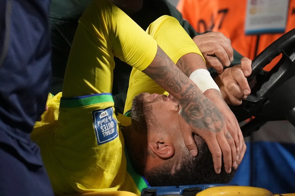 Neymar chấn thương, Brazil thua sốc trước Uruguay - 3 Neymar chấn thương, Brazil thua sốc trước Uruguay - 3