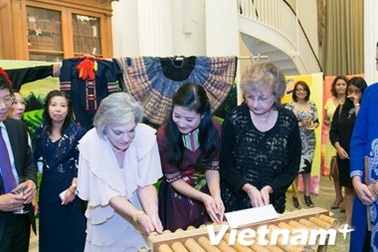 Ấn tượng Đêm văn hóa "Sắc màu Việt Nam" tại New York