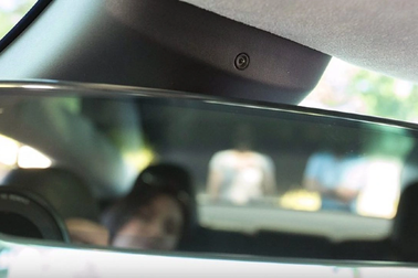 Chủ xe Tesla bị phát tán hình ảnh nhạy cảm, các chủ xe điện khác lo lắng