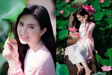 “Bản sao Ngọc Trinh” hóa thôn nữ khoe sắc với sen hồng
