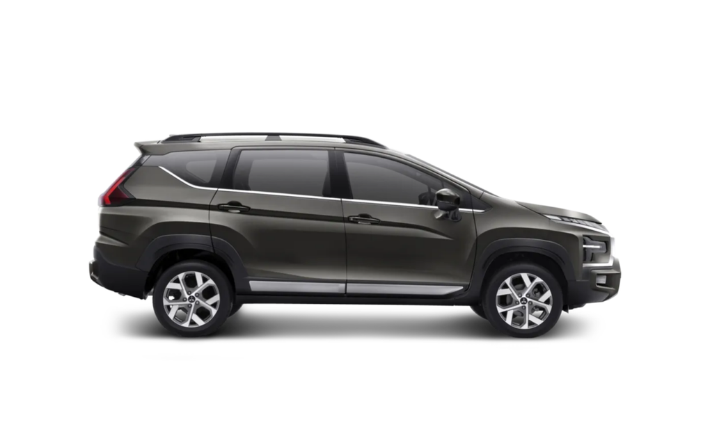 Xpander Cross có bản nâng cấp, phả hơi nóng lên Toyota Veloz Cross - 4 Xpander Cross có bản nâng cấp, phả hơi nóng lên Toyota Veloz Cross - 4