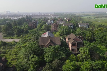 Cận cảnh biệt thự bỏ hoang hàng chục năm vẫn tăng giá nhiều lần ở Bắc Ninh
