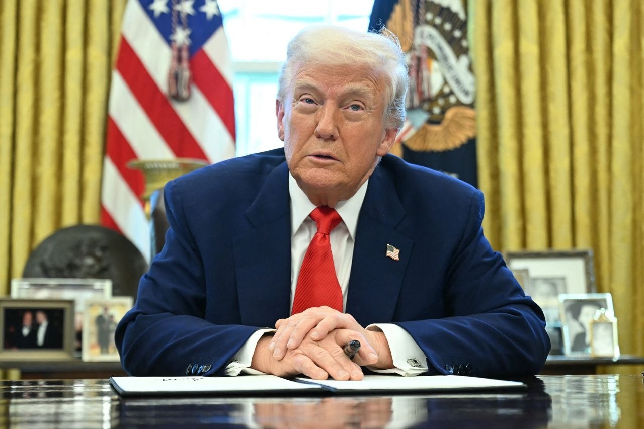 Ông Trump cân nhắc cấp giấy phép tạm thời cho lao động nhập cư - 1