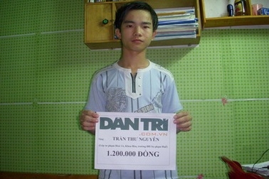 Quỹ Nhân ái đến với sinh viên nghèo Trần Thư Nguyên