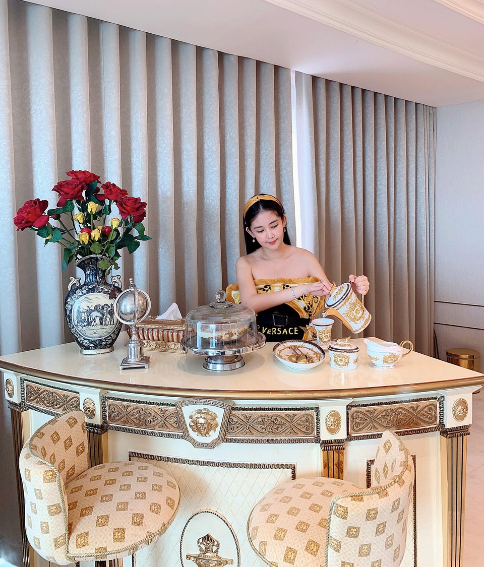Hoa hậu Ngân Anh hé lộ không gian sống như phong cách hoàng gia - 9 Hoa hậu Ngân Anh hé lộ không gian sống như phong cách hoàng gia - 9