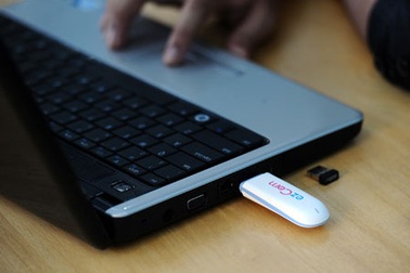 Sinh viên nghèo chật vật với cước 3G