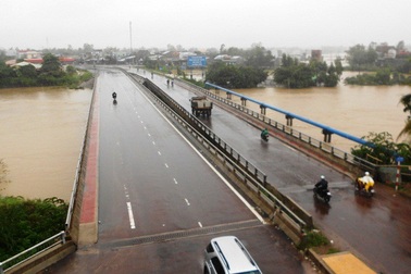 Cảnh báo lũ trên sông Kôn, điều tiết hồ Định Bình