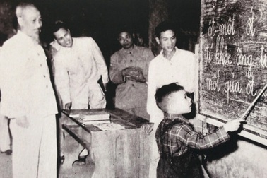 Thư Bác Hồ gửi học sinh dịp năm học mới đầu tiên của nước Việt Nam độc lập