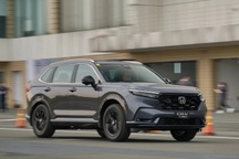 Hạ giá niêm yết, mẫu xe gầm cao Nhật này bất ngờ bán vượt Ford Territory