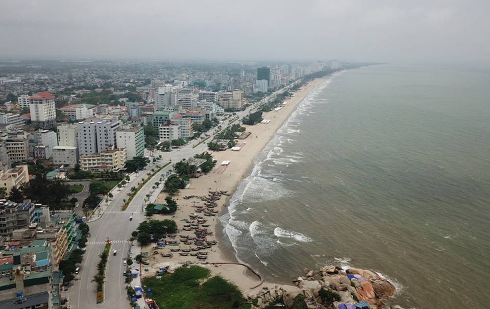 Khách ồ ạt hủy tour đến Sầm Sơn, doanh nghiệp ngồi trên đống lửa - 3 Khách ồ ạt hủy tour đến Sầm Sơn, doanh nghiệp ngồi trên đống lửa - 3