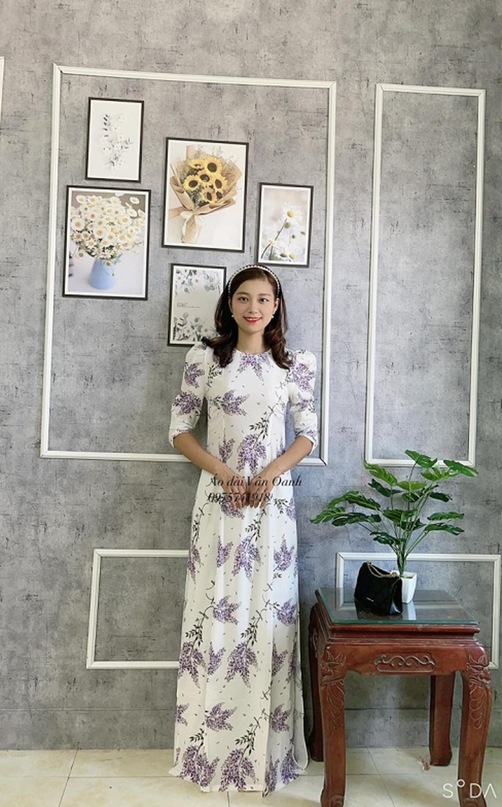 Tự tin khoe sắc cùng Áo dài Vân Oanh in 3D độc đáo - 3 Tự tin khoe sắc cùng Áo dài Vân Oanh in 3D độc đáo - 3