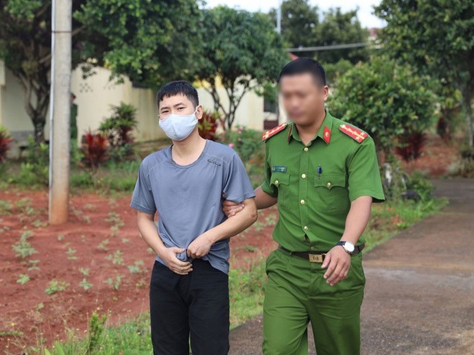 Bắt giữ nhiều đối tượng lừa bán khẩu trang qua mạng - 1 Bắt giữ nhiều đối tượng lừa bán khẩu trang qua mạng - 1