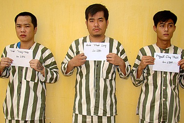 Một thanh niên bị chém gục trong quán nhậu