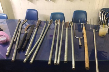 Vụ 50 thanh niên hỗn chiến: Do mâu thuẫn của 2 “đại ca” nhí