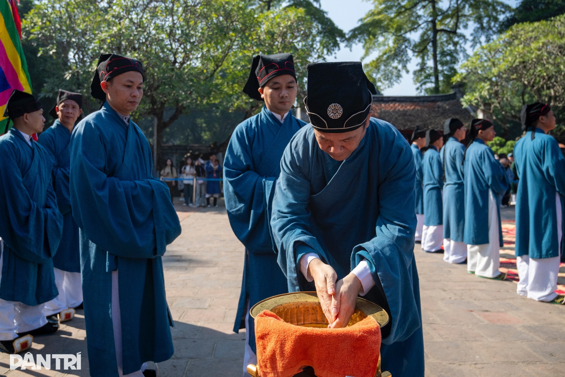 Trang trọng Lễ tế Khổng Tử tại Văn Miếu - Quốc Tử Giám - 9 Trang trọng Lễ tế Khổng Tử tại Văn Miếu - Quốc Tử Giám - 9