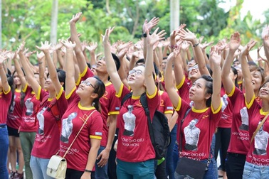 Bạn trẻ Việt Nam mong đợi biểu tượng hy vọng Nick Vujicic