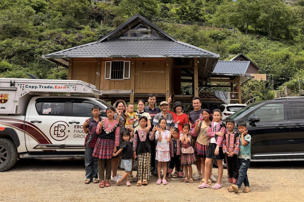 Vợ chồng TPHCM mang nhà di động 1,5 tỷ đồng đưa bố mẹ phượt 2.000km - 7 Vợ chồng TPHCM mang nhà di động 1,5 tỷ đồng đưa bố mẹ phượt 2.000km - 7