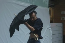 Hong Kong phát cảnh báo cao nhất trước siêu bão Wipha