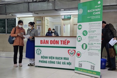 "Mẹo" tránh cảnh xếp hàng đông nghẹt chờ khám tại Bệnh viện Bạch Mai