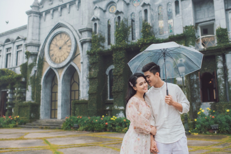Cầu thủ Duy Mạnh và vị hôn thê tung ảnh cưới lãng mạn sát thềm hôn lễ - 6 Cầu thủ Duy Mạnh và vị hôn thê tung ảnh cưới lãng mạn sát thềm hôn lễ - 6