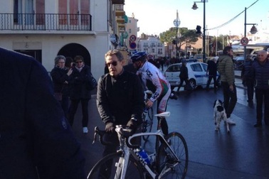 Cựu tổng thống Pháp bị cảnh sát chặn vì phạm luật giao thông