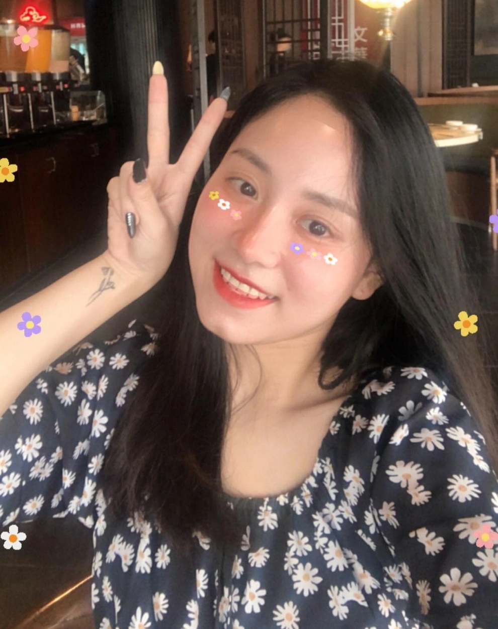 Cô giáo livestream Minh Thu viết tâm thư xin lỗi, rút danh xưng cô giáo - 2 Cô giáo livestream Minh Thu viết tâm thư xin lỗi, rút danh xưng cô giáo - 2