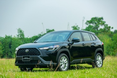 Corolla Cross 1.8G bản tiêu chuẩn được trang bị gì với mức giá 720 triệu?