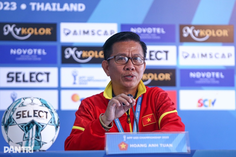 HLV Hoàng Anh Tuấn: “Cầu thủ nhập tịch Malaysia chưa đạt tầm cỡ siêu sao” - 1