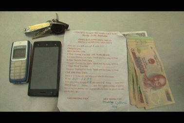 “Làm luật” các tàu thuyền vào neo đậu tại cảng, 2 đối tượng bị bắt giữ