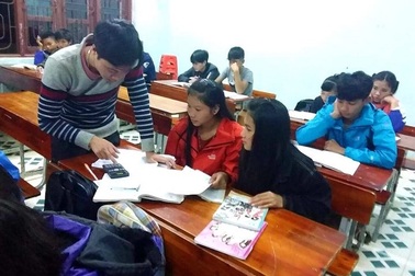 Quảng Bình: Đỗ tốt nghiệp 100% nhờ mô hình “Phòng học sáng đèn”